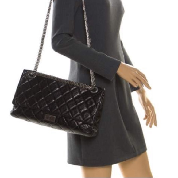 Chanel 228 Double Flap Hong Kong Mobile Exhibit - Picture 2 of 16